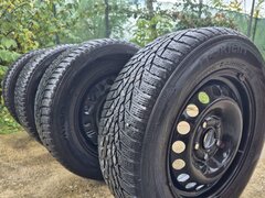 Vand set complet roti iarna anvelope Nokian (195/65 R15) + jante otel